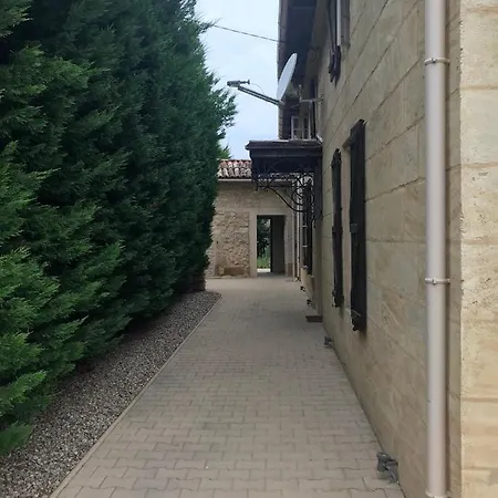 Renaissance Villa Flaujagues