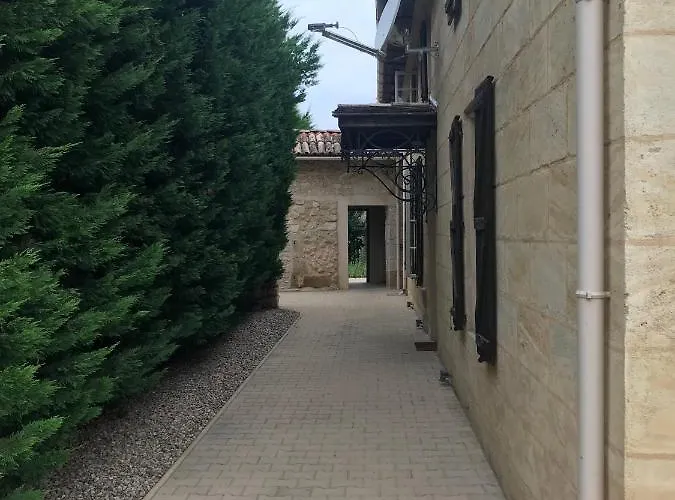 Renaissance Villa Flaujagues