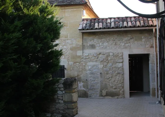 Renaissance Villa Flaujagues